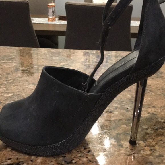 Hot Hot Hot! Show stopper platform heel - Picture 3 of 5